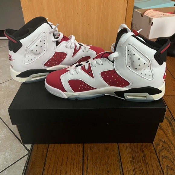 Air Jordan 6 Retro - Picture 3 of 7